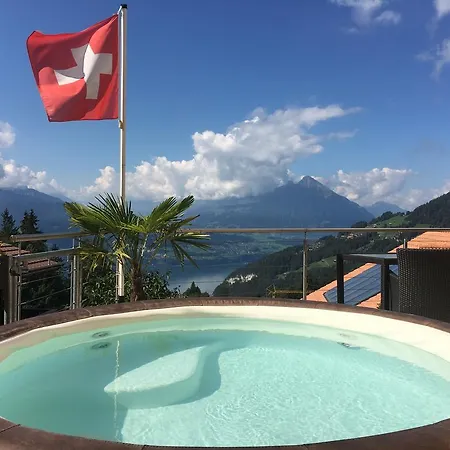 Swiss Mountain View アパート ベアテンベルク