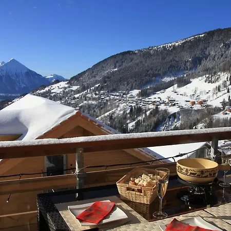 Swiss Mountain View شقة